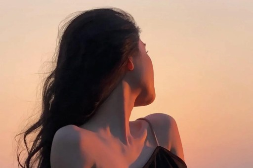 原来他是单依纯背后的男人娱乐老总身家上亿难怪敢回怼李荣浩